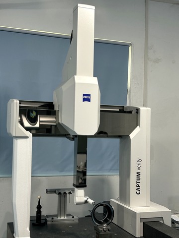 ZEISS CAPTUM verity bridge CMM verifying a machined aluminum component